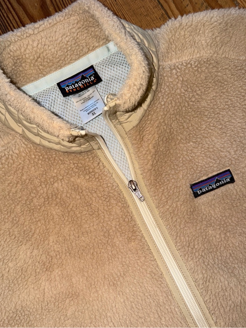 Patagonia Women’s Retro X Synchilla Tan Fleece full zip Jacket - XL